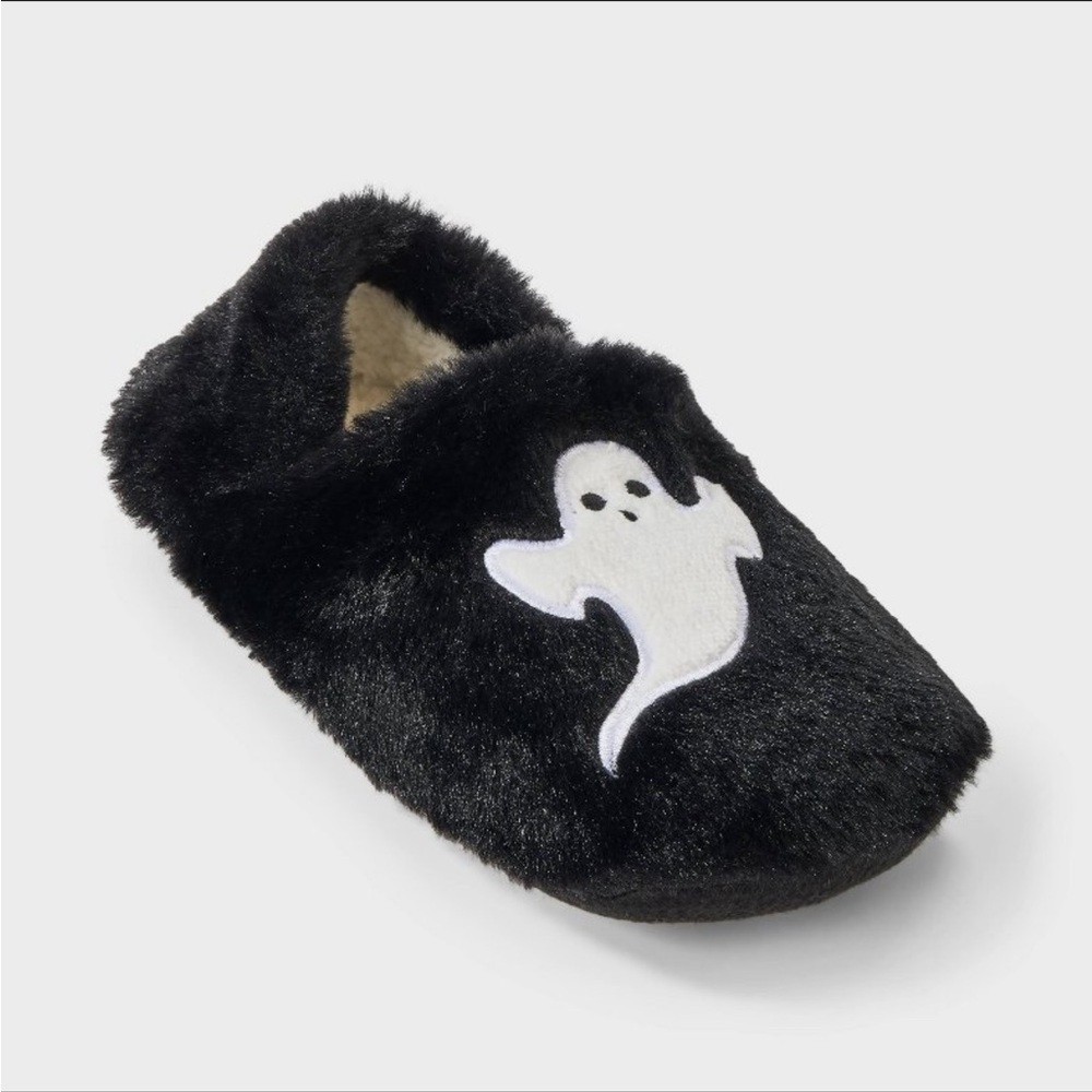 Women's Ghost Embroidered Halloween Faux Fur Slipper Socks with Grippers NWT